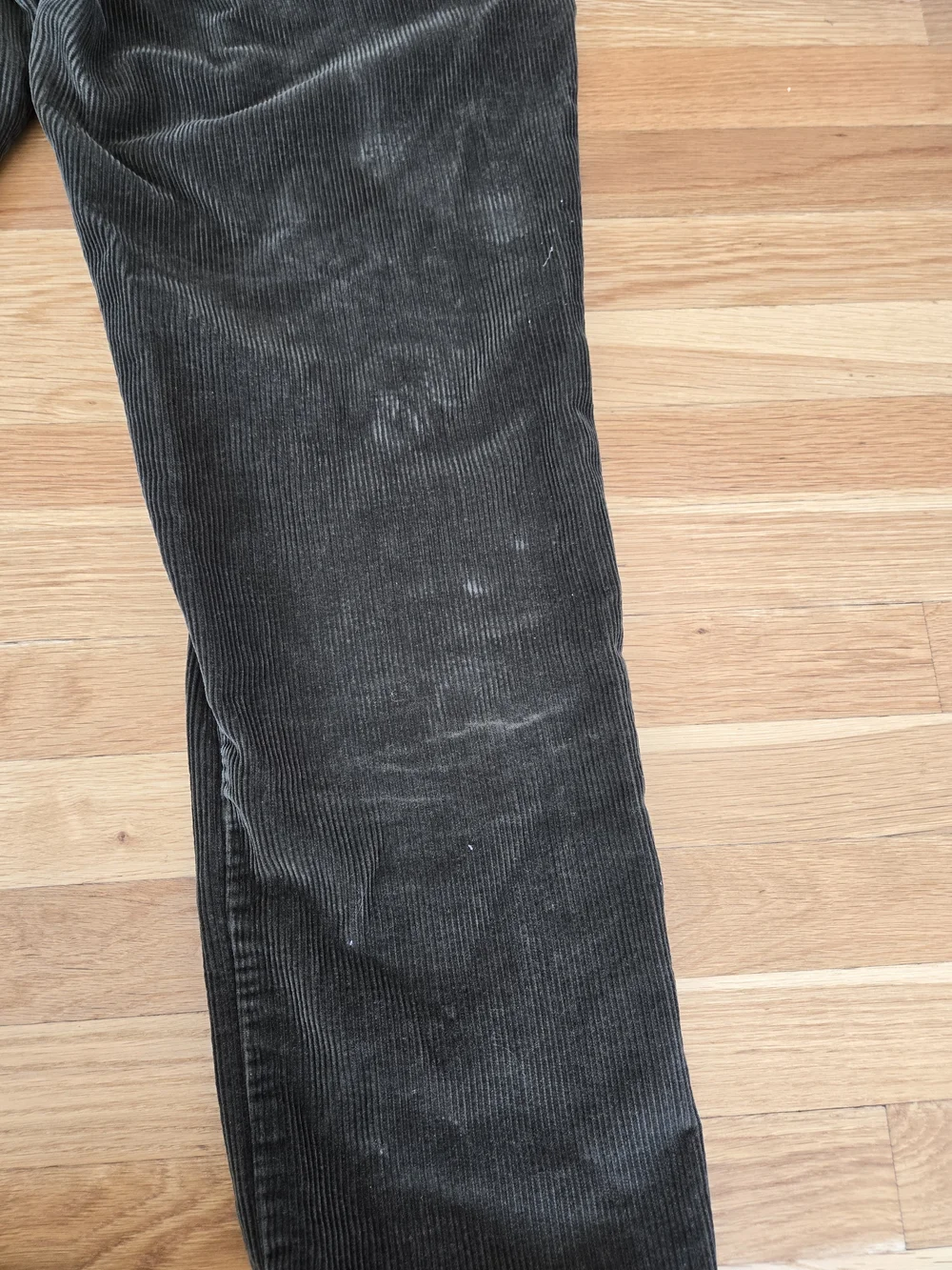 J. Crew Men's Dark Olive Corduroy Pants - Classic Casual Tapered Fit